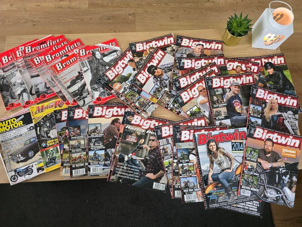 Magazines boekjes motoren bigtwin € 25, Ophalen of Verzenden, Gelezen