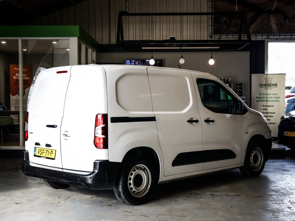 Opel Combo 1.5D L1H1 Standaard 1e-Eig. & Keurig-Onderh BOVAG, Auto's, Keurmerk '100% Onderhouden', 12 maanden, Stof, 1337 kg