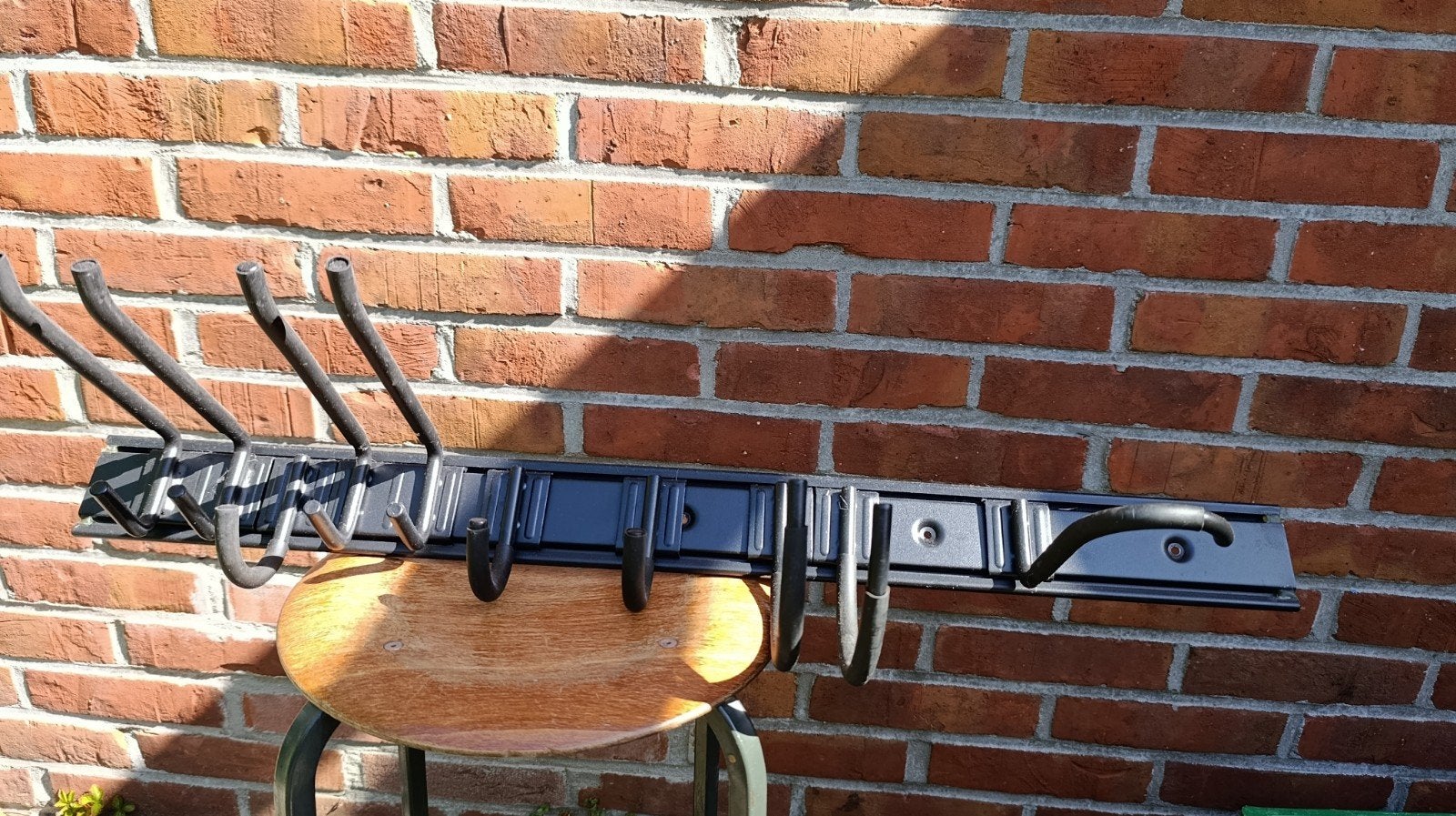 IKEA BRANDUR rail met 8 haken - 76cm - Discontinued, Huis en Inrichting, Ophalen, Wandhaken, Zo goed als nieuw, Minder dan 100 cm