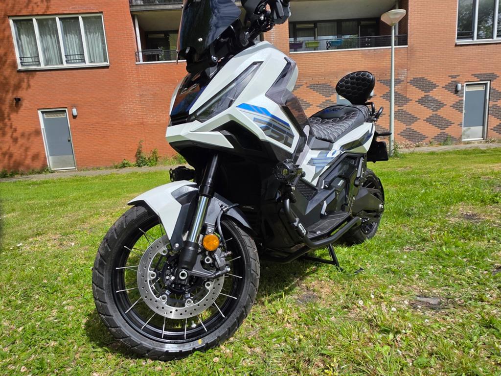 Honda X-ADV 2025 - Bomvol Opties en Klaar voor Avontuur!, Nieuw, Motorrijbewijs A, Particulier, Meer dan 35 kW