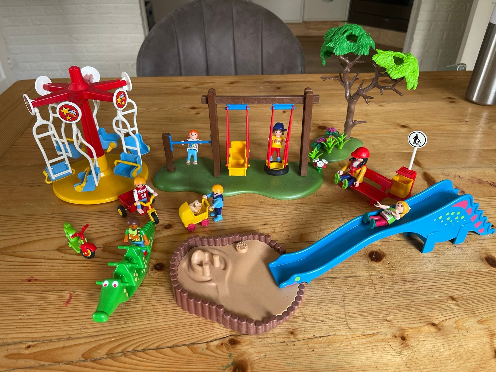 Playmobil speeltuin met diverse speeltoestellen en figuren, Ophalen, Gebruikt, Complete set, Overige typen