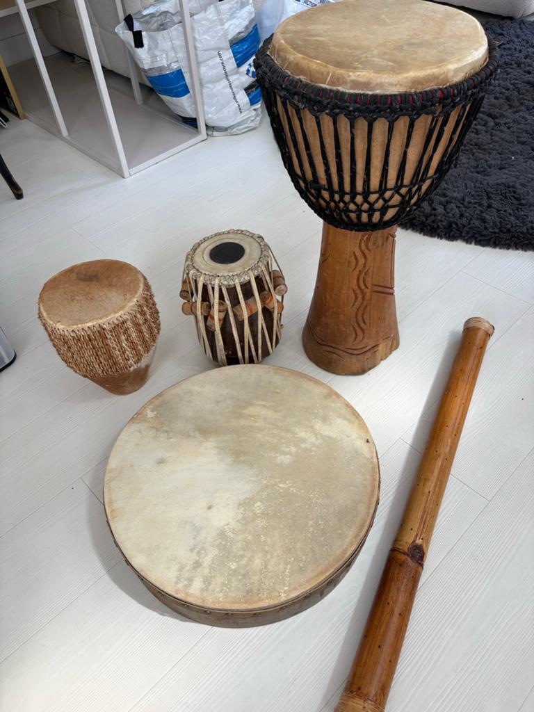 Diverse percussie instrumenten: Djembe, Tabla, Frame Drum, Muziek en Instrumenten, Percussie, Ophalen of Verzenden, Gebruikt, Overige soorten