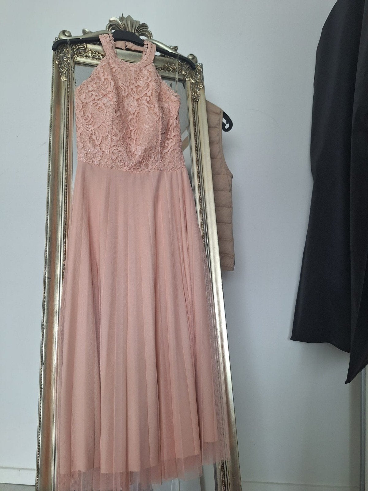 Midi jurk met halternek zalmroze lichtroze maat XS / S, Verzenden, Cocktailjurk, Zo goed als nieuw, Roze