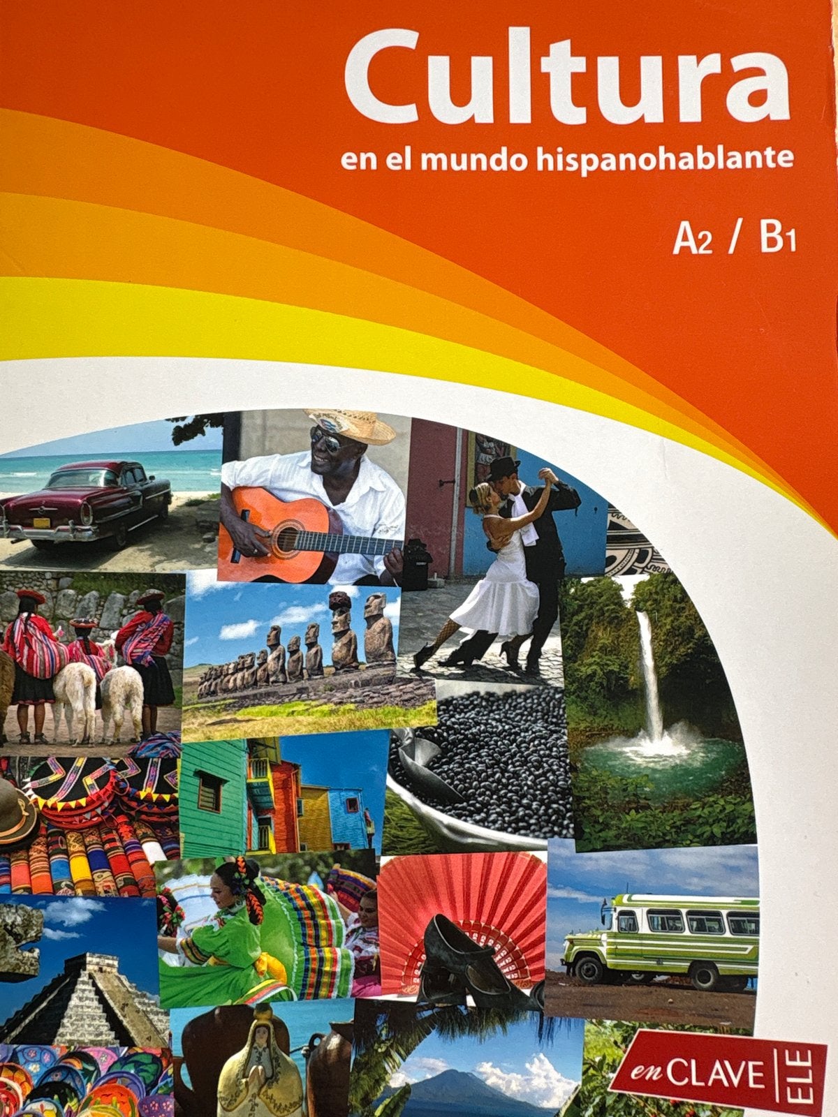 Cultura en el mundo hispanohablante A2/B1 - Spaans boek, Boeken, Ophalen of Verzenden, Zo goed als nieuw, Non-fictie