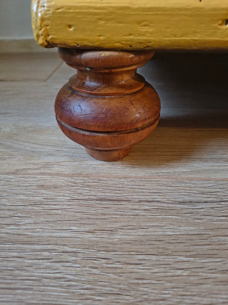 Karakteristiek Okergeel Dressoir / Vintage kast, 100 tot 150 cm, Onbekend, Met lade(s), Ophalen of Verzenden