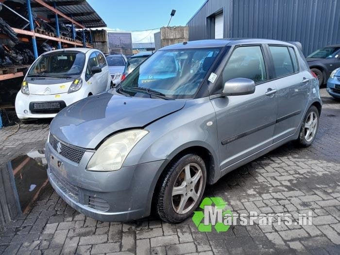 Kokerbalk links van een Suzuki Swift (ZCD), Gebruikt, -, -, Ophalen of Verzenden