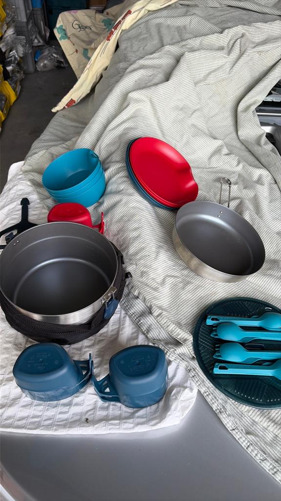 Quechua pannen en eet set zeer compact, Ophalen of Verzenden