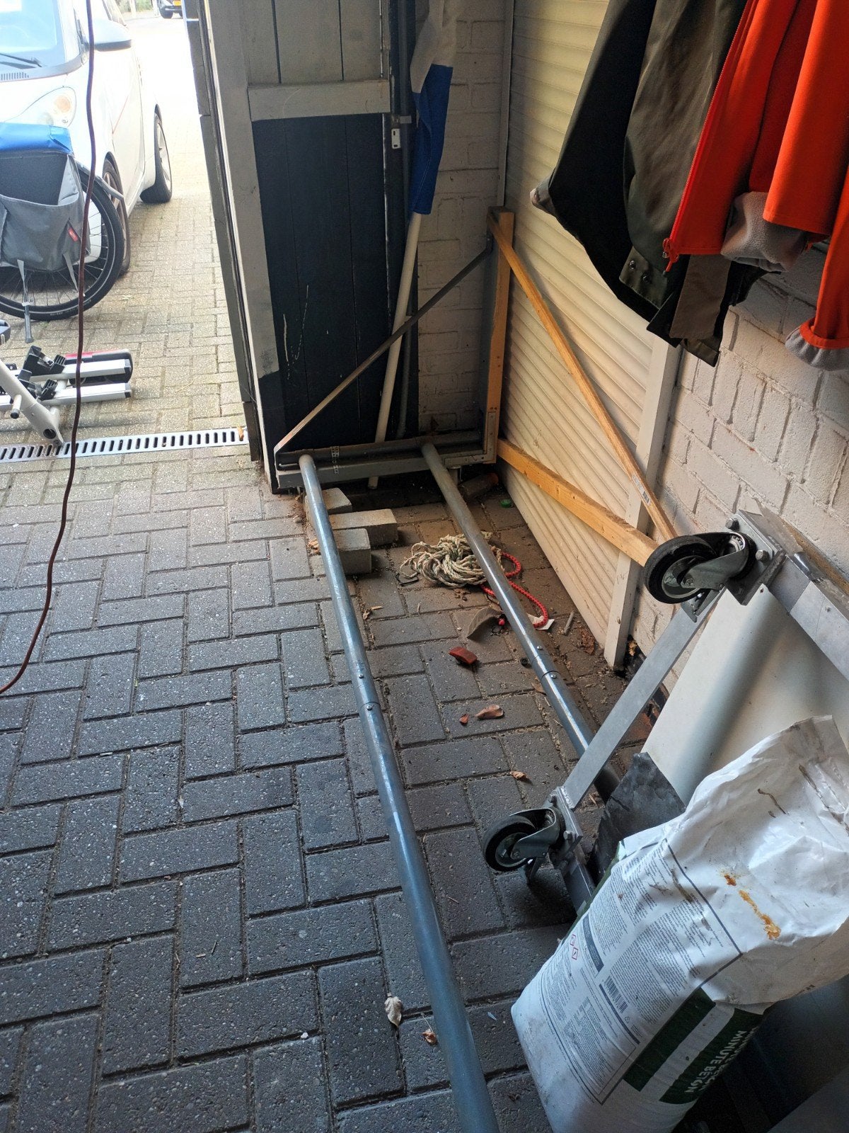 Bandenrek voor 8 zomer- of winterbanden, Ophalen, Gebruikt
