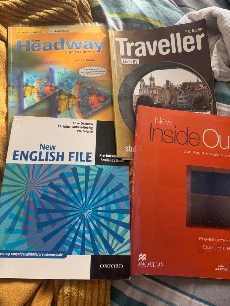 Engelse leerboeken: New Headway, Traveller, New English File, Ophalen of Verzenden, Gelezen, Non-fictie