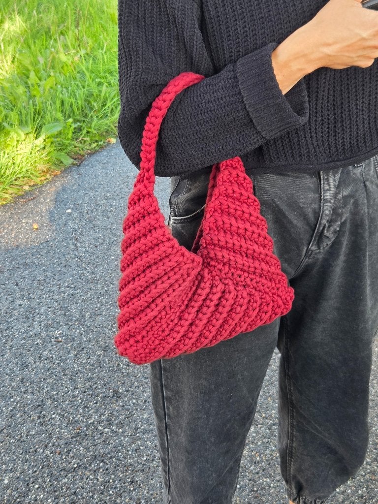 Crochet bag, Ophalen of Verzenden, Zo goed als nieuw, Haken, Patroon of Boek