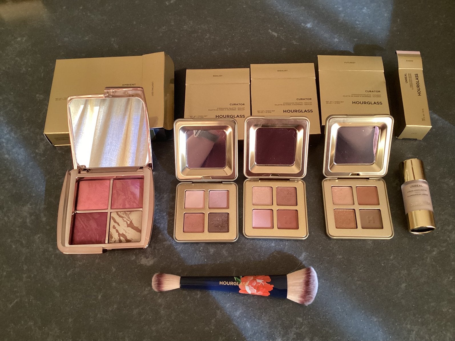 Make-up pakket met oa Hourglass, YSL ea, Ophalen of Verzenden, Zo goed als nieuw, Overige kleuren, Gehele gezicht