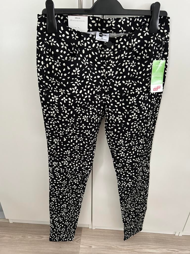 NIEUWE zwart/witte jegging van Takko maat 40, Maat 38/40 (M), Zwart, Nieuw, Ophalen of Verzenden