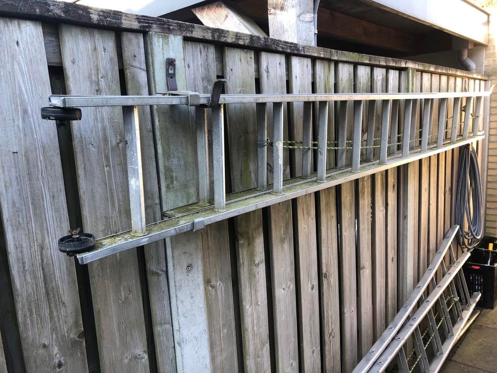 Gebruikte uitschuifbare ladder - Altrex 3.2meter of meer, Doe-het-zelf en Verbouw, Ladders en Trappen, Gebruikt, Ophalen of Verzenden