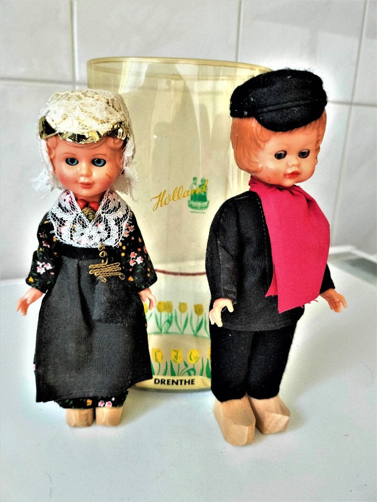 3 Oude Klederdracht poppetjes Drente en Urk, Verzamelen, Ophalen of Verzenden, Gebruikt