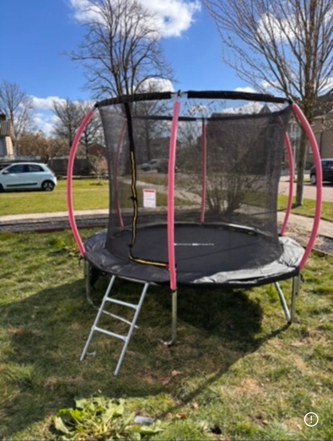 Trampoline, Ophalen, Zo goed als nieuw