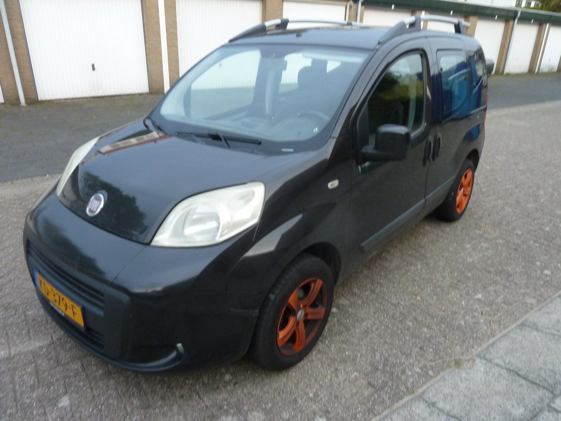 Fiat Qubo 1.4 Actual beschrijving goed lezen, Auto's, Voorwielaandrijving, 15 km/l, 4 cilinders, 400 kg