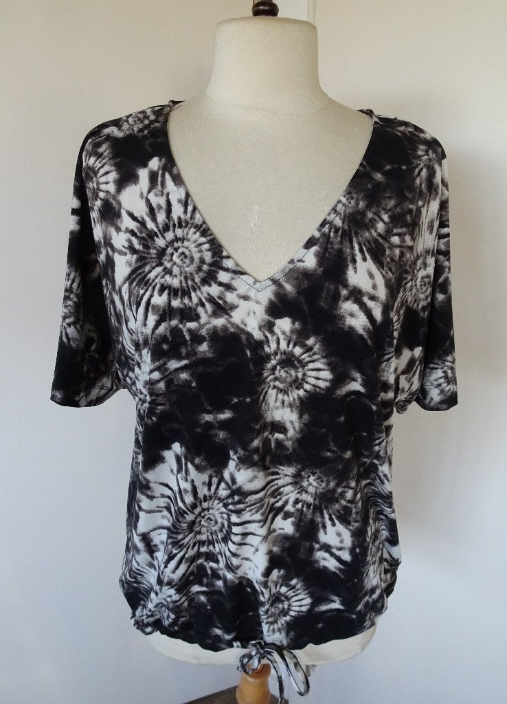 SHIRT VAN NORAH MAAT M, Maat 38/40 (M), Meerkleurig, Ophalen of Verzenden, Zo goed als nieuw