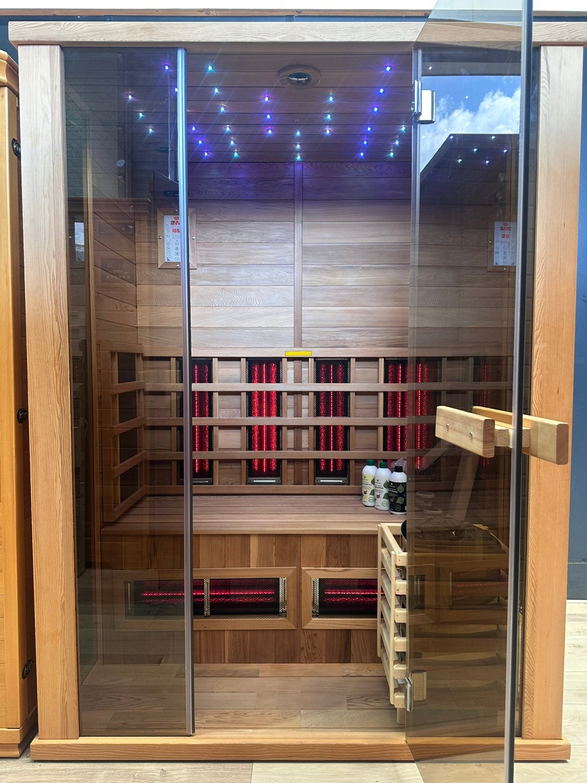 COMBI SAUNA INFRAROOD MET OPGIETKACHEL GRATIS BEZORGD! 🚚, Ophalen of Verzenden, Zo goed als nieuw, Complete sauna