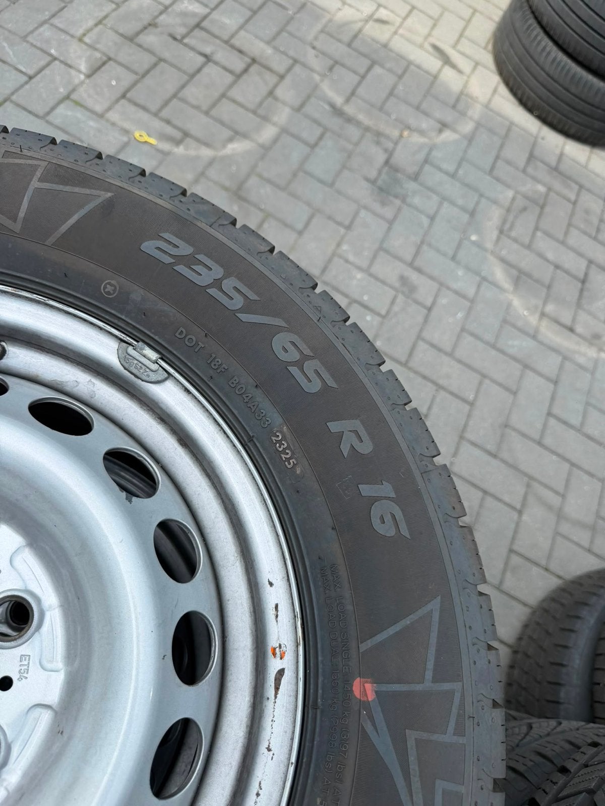 Originele Sprinter stalen velgen met TPMS en Vredestein All, Auto-onderdelen, Ophalen, 16 inch, Banden en Velgen, 235 mm