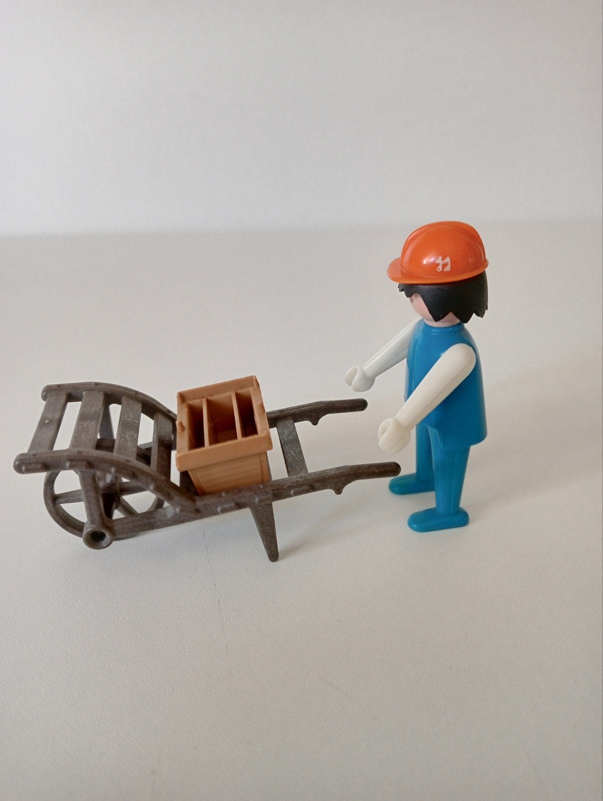 Playmobil Bouwvakker met Kruiwagen en Kistje (Set 3369), Complete set, Ophalen of Verzenden, Zo goed als nieuw, Figuren