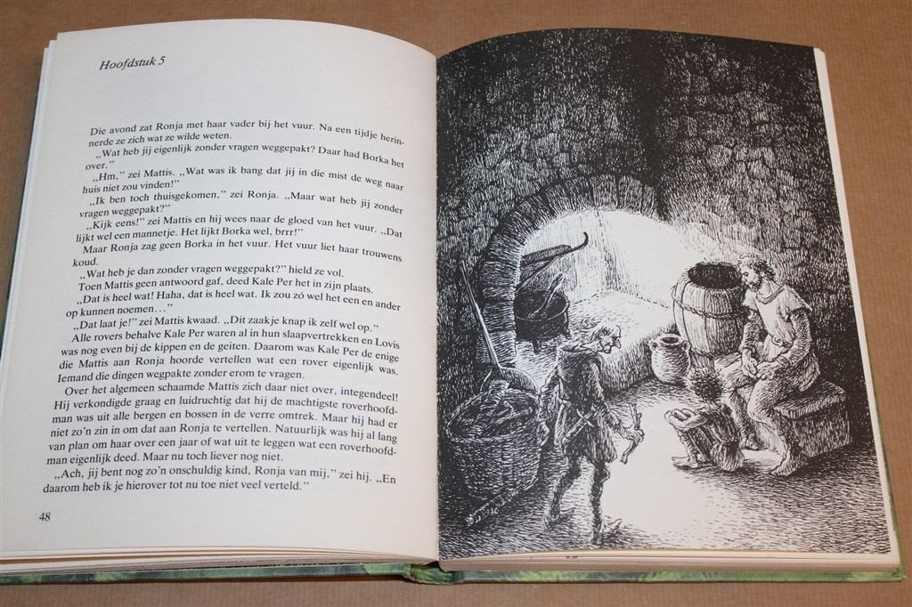 Ronja de Roversdochter — Astrid Lindgren, Kinderboek 1989, Ophalen of Verzenden, Gelezen
