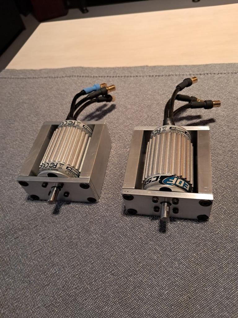 Turnigy C580L 580 KV 4000 Watt 1/5 scale RC Car Motor, Hobby en Vrije tijd, Modelbouw | Radiografisch | Auto's, Ophalen of Verzenden