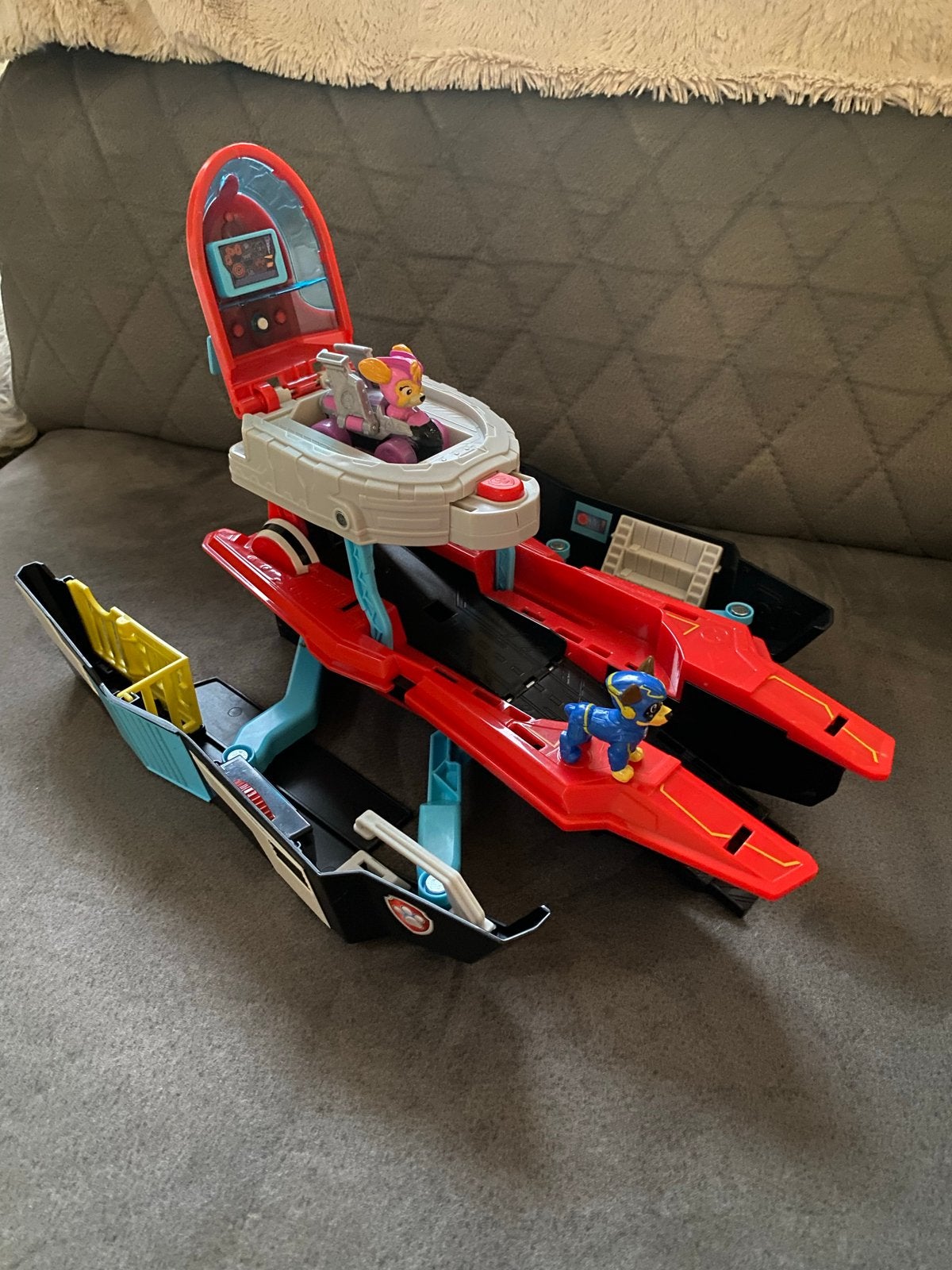 PAW Patrol Pup Squad Vliegdekschip met 2 actiefiguren, Ophalen, Gebruikt, Jongen of Meisje