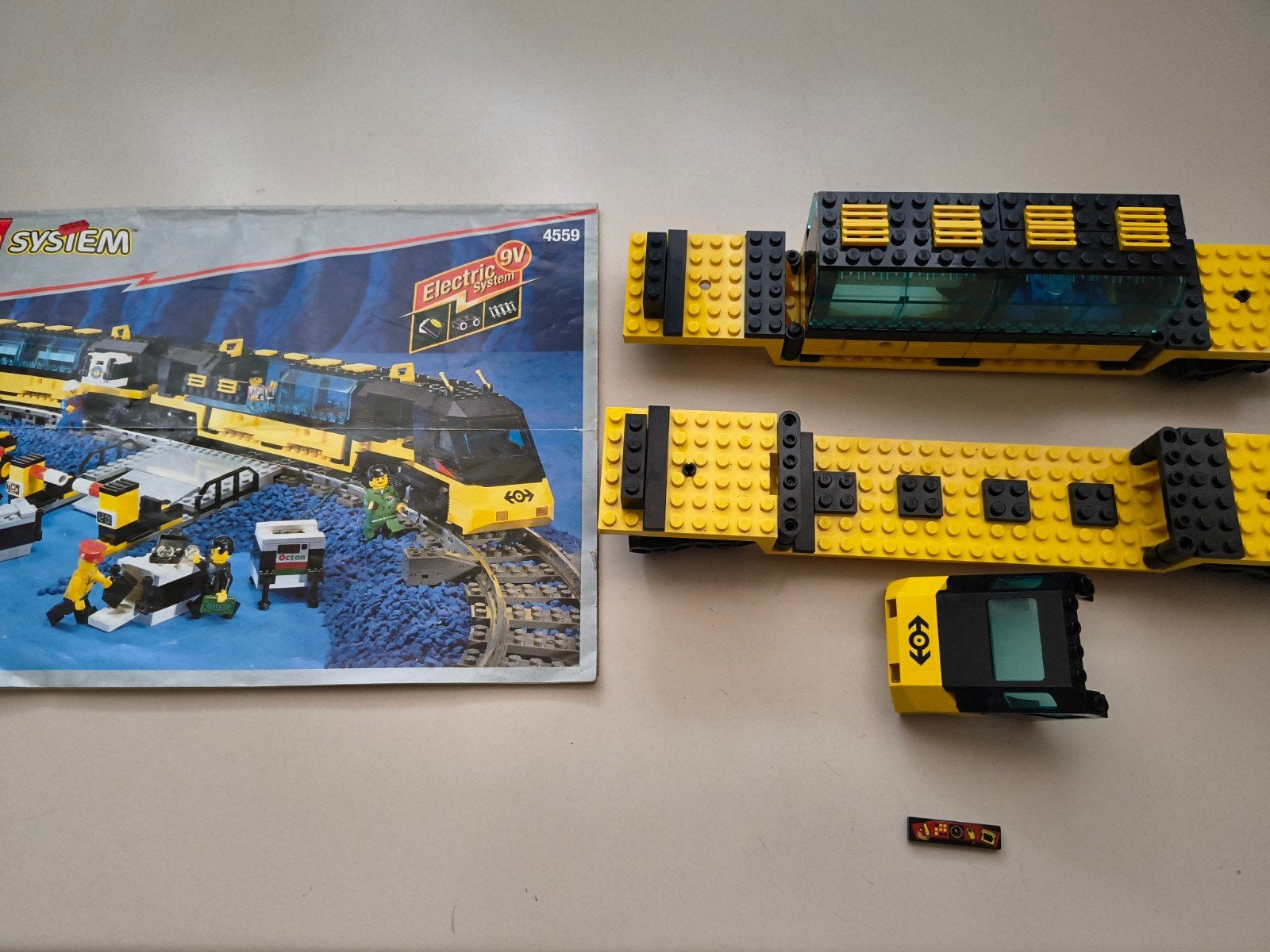 Lego system treinset 9 volt 4559 niet compleet met boekje, Gebruikt, Lego, Overige typen, Ophalen of Verzenden