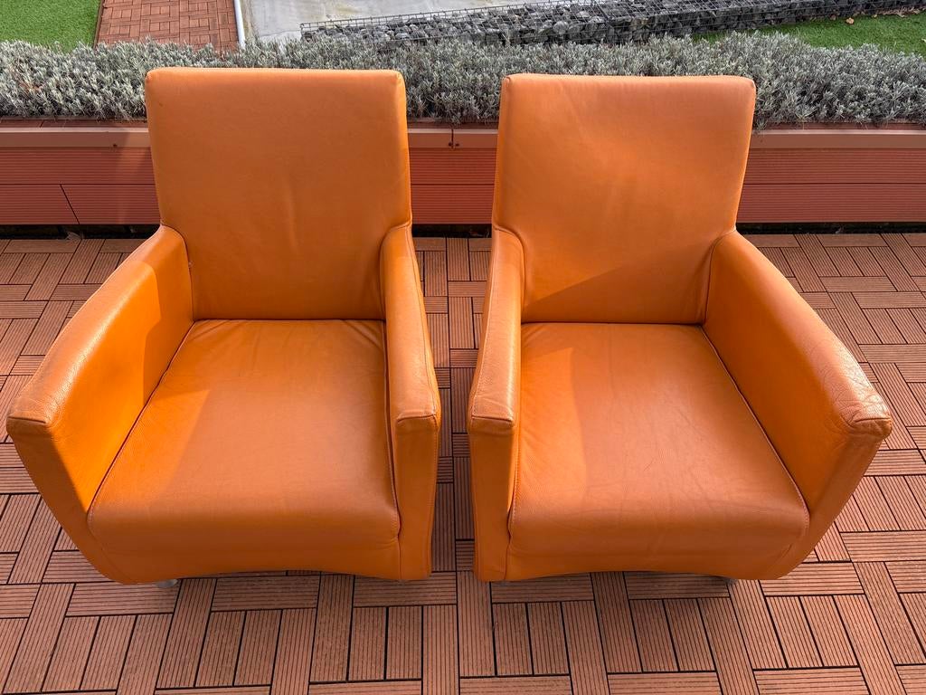 Set van 2 oranje leren fauteuils, Huis en Inrichting, Fauteuils, Gebruikt, Ophalen of Verzenden, 50 tot 75 cm, Leer