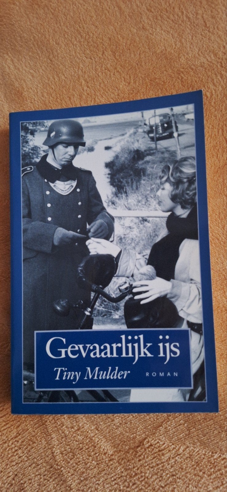 Gevaarlijk ijs - Tiny Mulder (Roman), Ophalen of Verzenden, Gelezen, Tiny Mulder, Nederland
