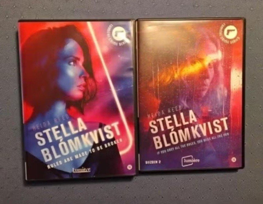 DVD Stella Blómkvist seizoen 1 én 2 (Lumière), Vanaf 16 jaar, Ophalen, Zo goed als nieuw, Overige genres