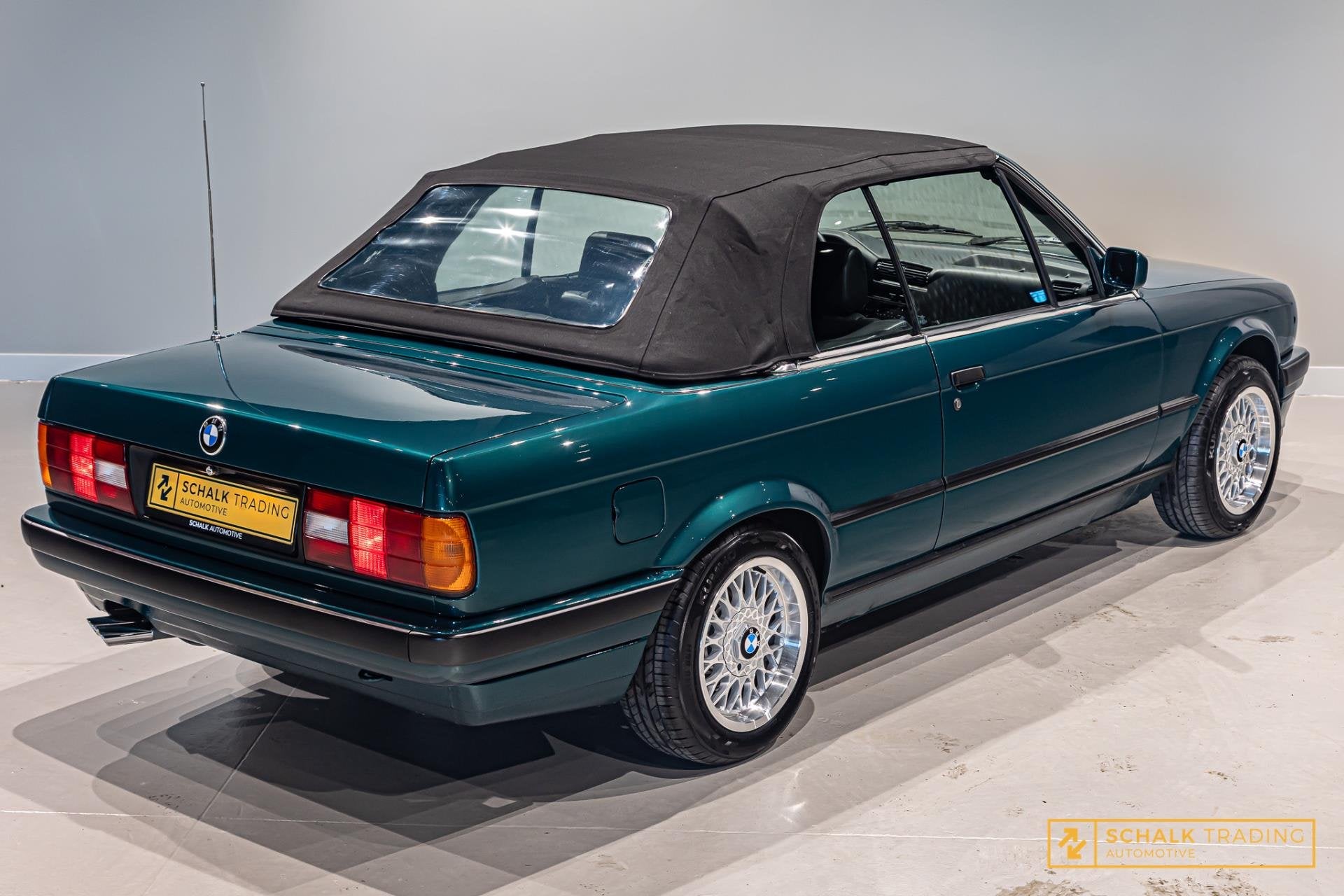 BMW 3-serie Cabrio 320i|NAP|Topstaat|Soft & Hard top|BBS vel, Auto's, 127 pk, Dealer onderhouden, Achterwielaandrijving, Gebruikt
