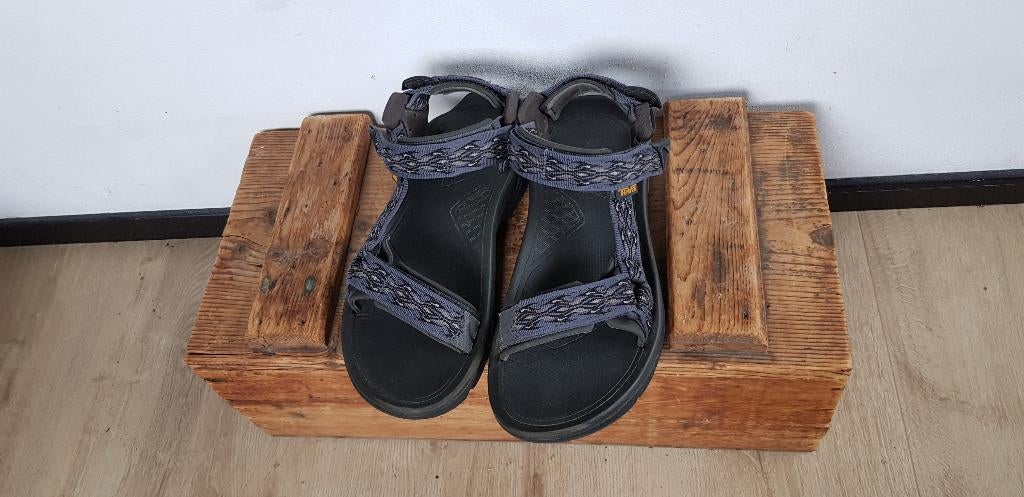 Heren TEVA sandalen maat 42 Nieuwstaat!, Sandalen, Blauw, Ophalen of Verzenden, Zo goed als nieuw
