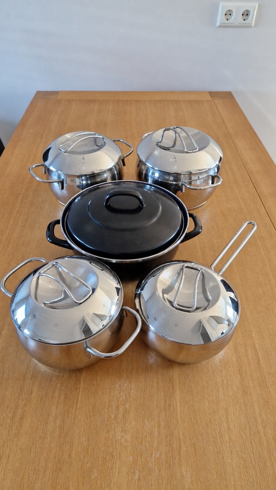 Sola pannenset (4 stuks) + BK braadpan, Ophalen of Verzenden, Gebruikt, Rvs, Pannenset
