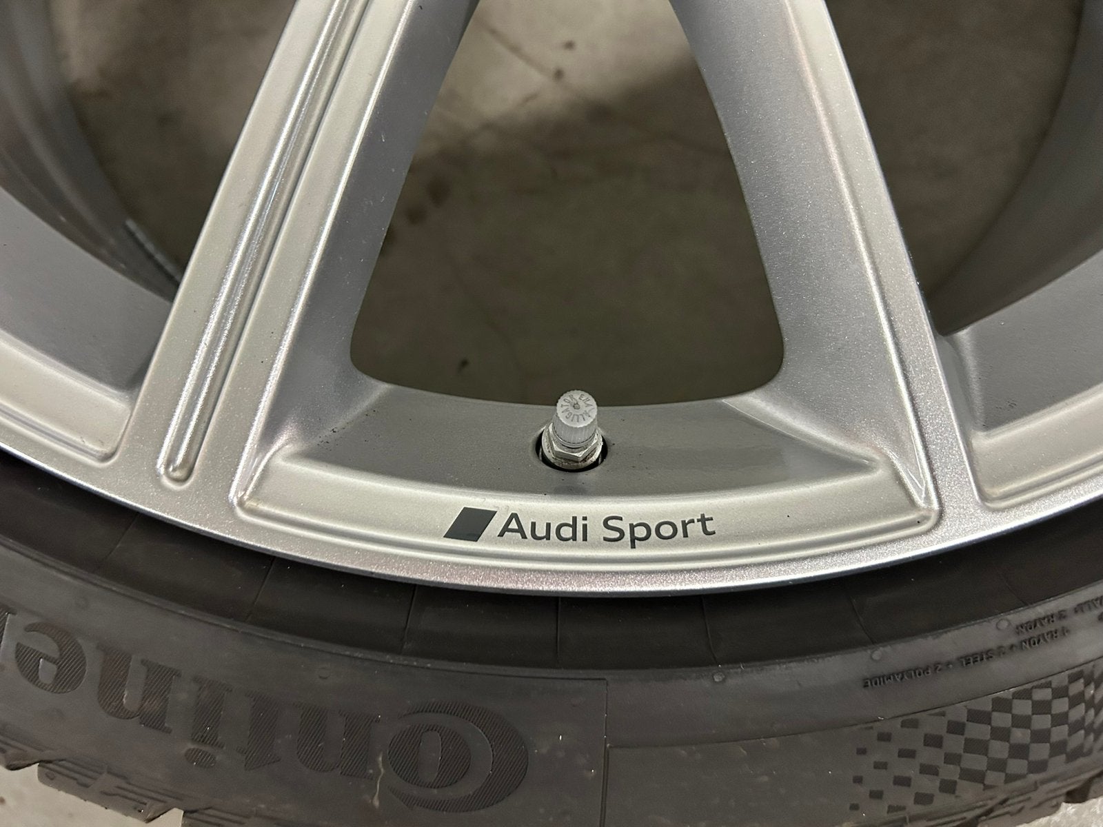Originele Audi RS6 RS7 21 inch Conti winter AO 2024 ZGAN, Auto-onderdelen, Banden en Velgen, Ophalen, Audi, Banden en Velgen, Personenwagen