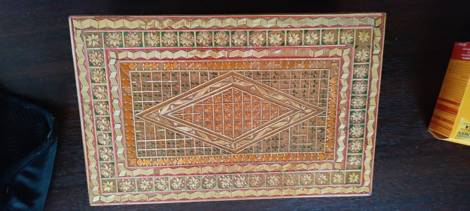 Vintage houten juwelendoosje uit Albanië, handgemaakt, Ophalen of Verzenden