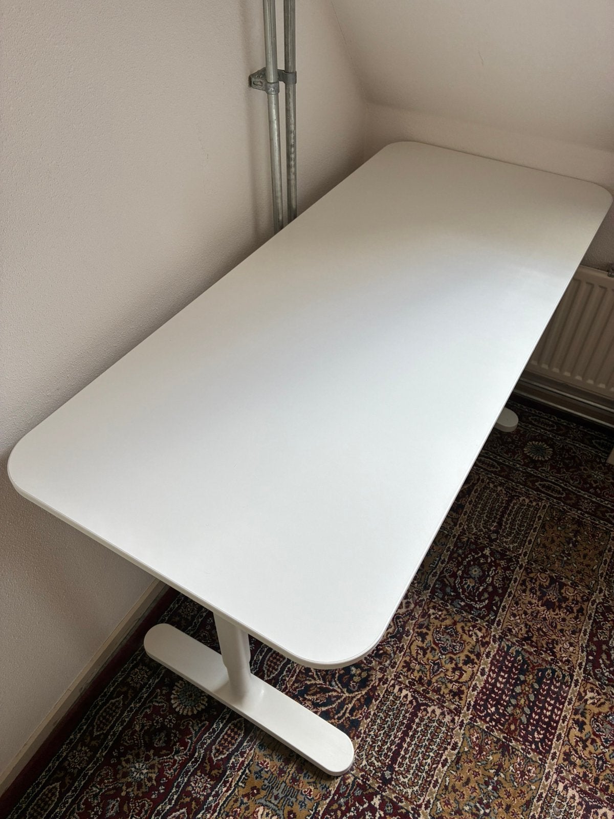 Wit bureau Bekant Ikea, Huis en Inrichting, Ophalen, Zo goed als nieuw