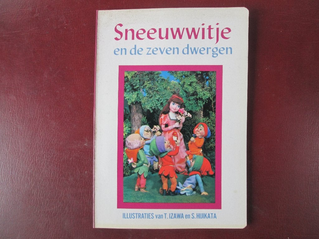 Sneeuwwitje en de Zeven Dwergen, door T.Izawa en S. Hijikata, Boeken, Fictie algemeen, Jongen of Meisje, Ophalen of Verzenden