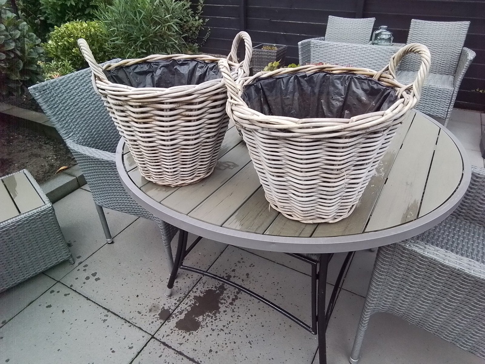 Set van 2 rieten plantenbakken met handvatten, Ophalen, Overige materialen, Gebruikt, Minder dan 60 cm