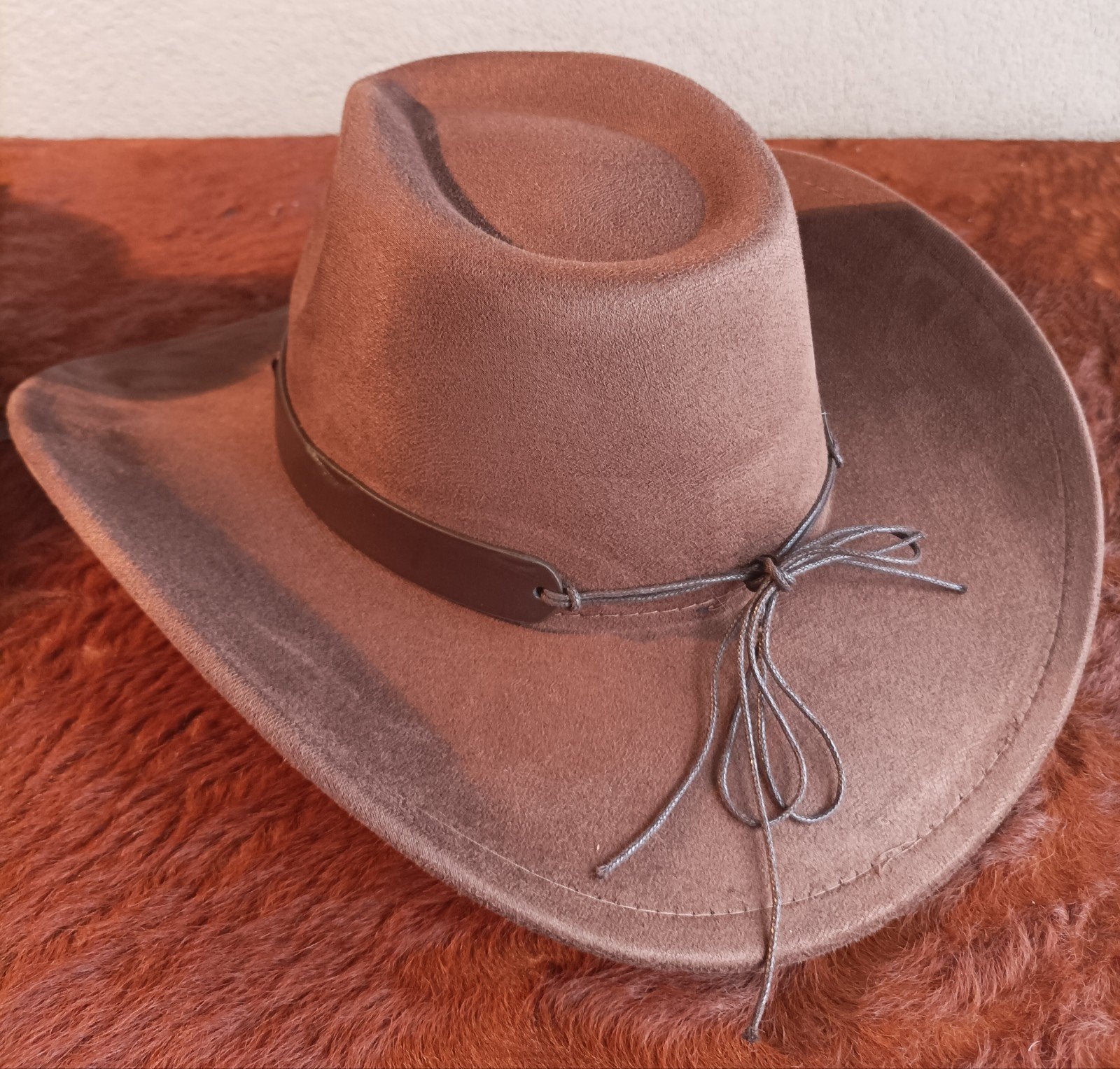Western Cowboy hoed en riem., Kleding | Dames, Hoeden en Petten, 56 of 57 cm (M, 7 of 7⅛ inch), Nieuw, Ophalen of Verzenden, Nvt
