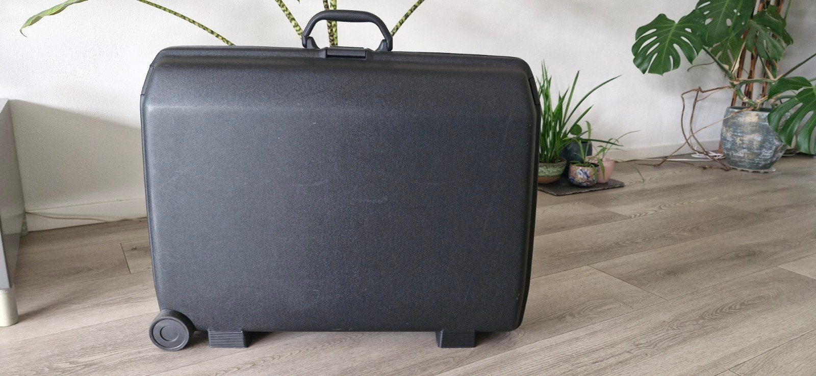 Samsonite Koffer - Hard kunststof met wieltjes en slot, Gebruikt, Hard kunststof, 45 tot 55 cm, Ophalen
