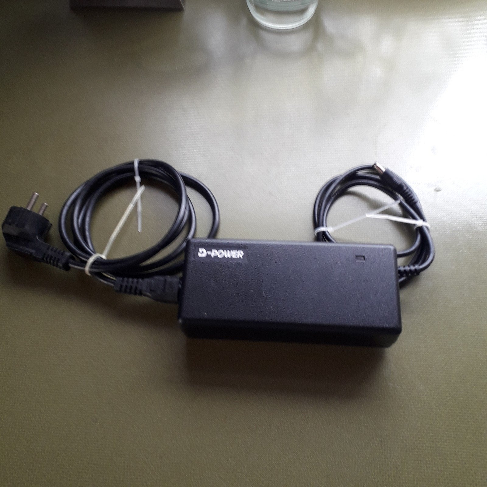 Lion-batterij lader DPLC084V42Y 42V 2A, Gebruikt