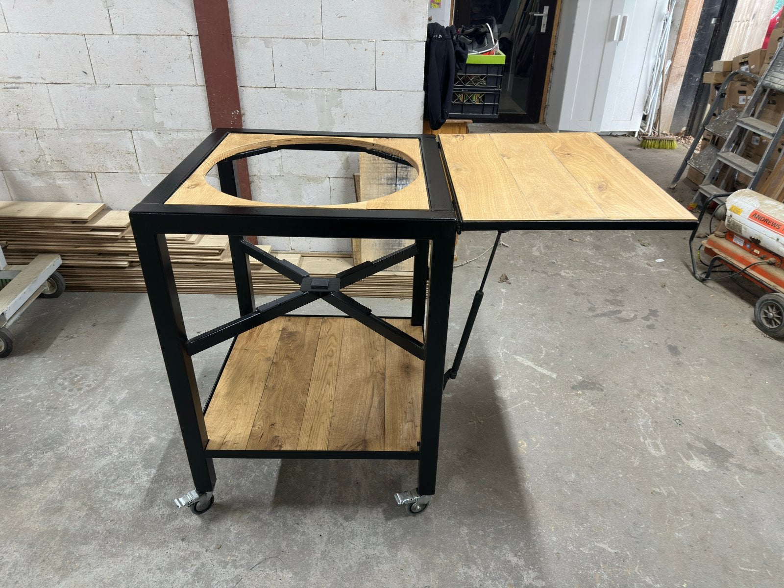 Robuuste Kamado/green egg tafel te koop, Ophalen of Verzenden, Zo goed als nieuw
