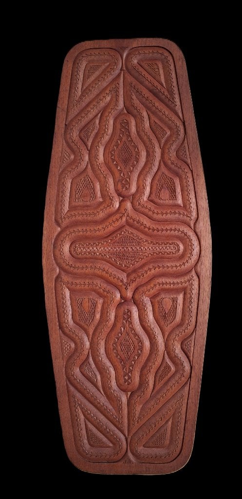 Marron Maroon Tribaal Schild  Tembe Frans-Guyana Suriname, Hout, Bruin, Handgemaakt, Houtsnijwerk