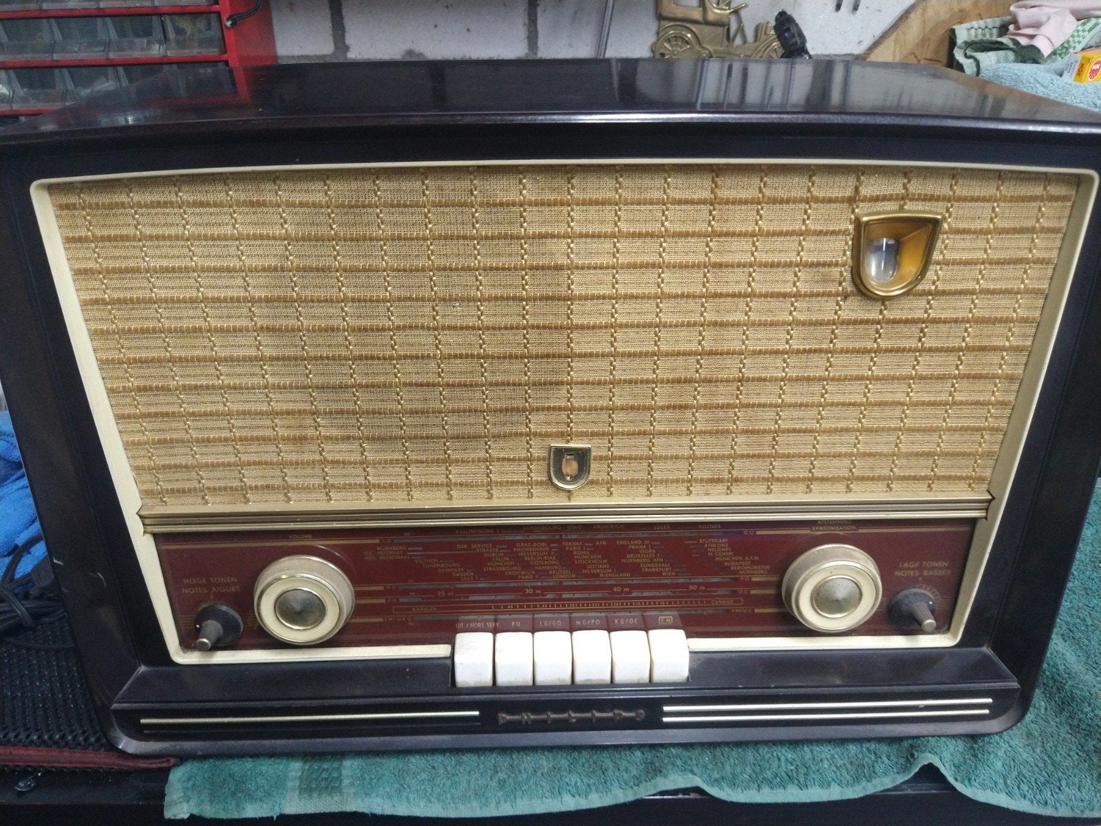 Philips buizen radio werking onbekend jaren 60?, Ophalen