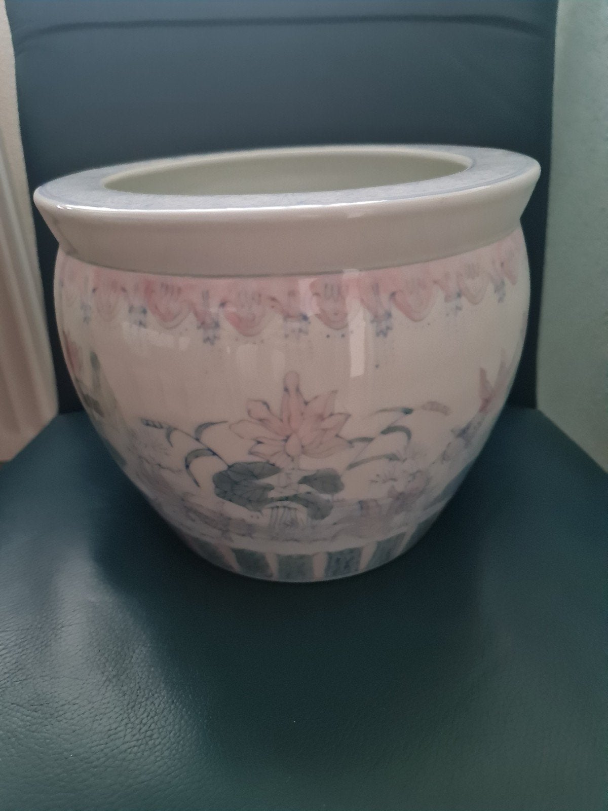 chinese Keramische Bloempot met Vismotief, Ophalen of Verzenden