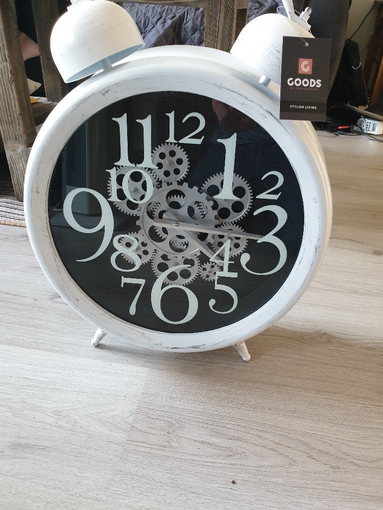 wekker klok xxxl wit met radar tandwiel werk nieuw, Huis en Inrichting, Woonaccessoires | Klokken, Ophalen, Nieuw, Analoog, Wandklok