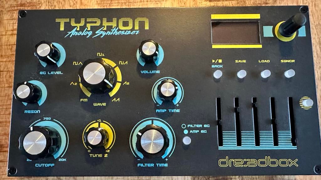 Dreadbox Typhon Analoge Synthesizer - Zeer Goede Conditie, Muziek en Instrumenten, Synthesizers, Overige merken, Zo goed als nieuw