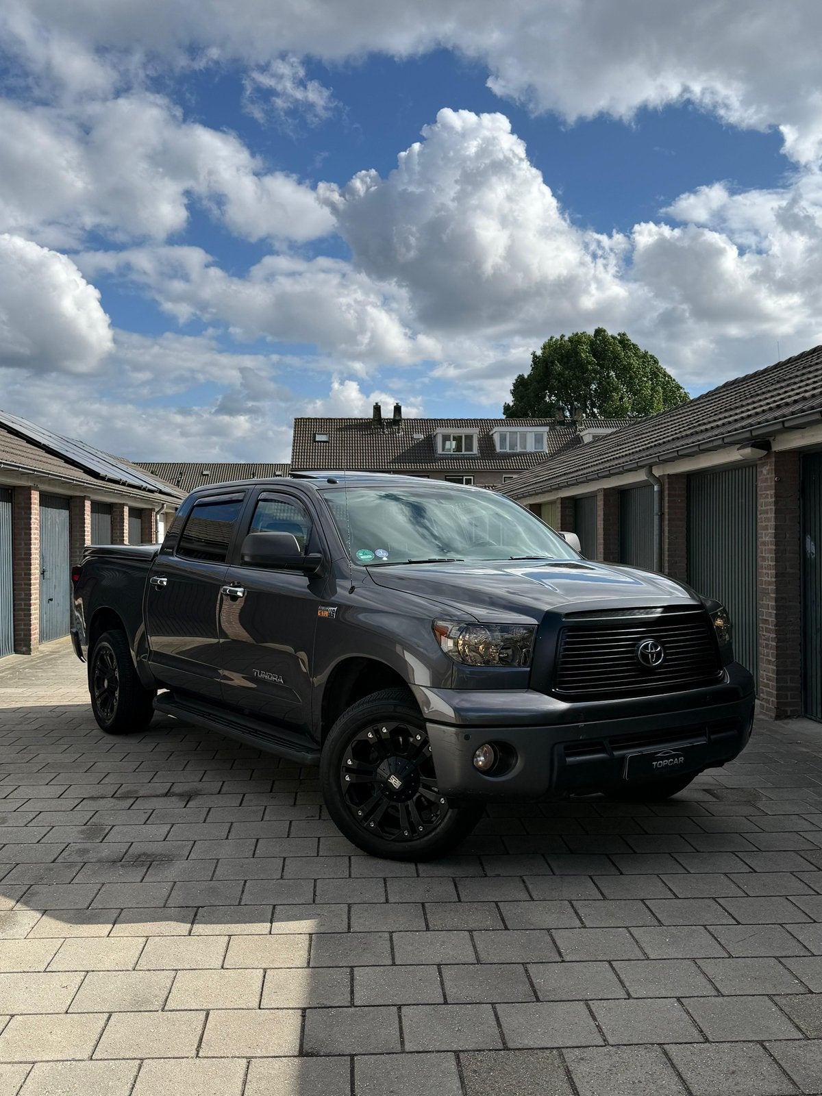 Toyota Tundra 5.7 CREWCAB PLATINUM ORGI NL NAP FULLL 4x4!!!, Auto's, Automaat, Origineel Nederlands, 2581 kg, Particulier