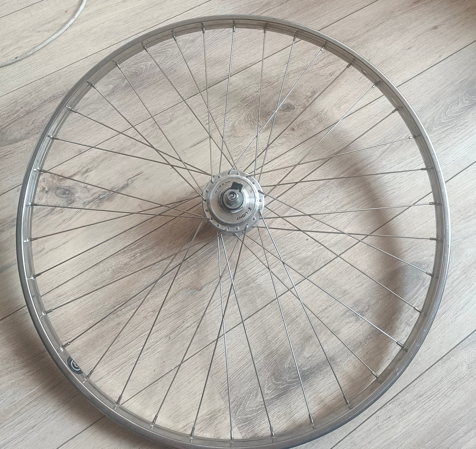Voorvelg met dynamo 28 x 1 5/8 inch, Fietsen en Brommers, Fietsonderdelen, Ophalen, Gebruikt, Staal